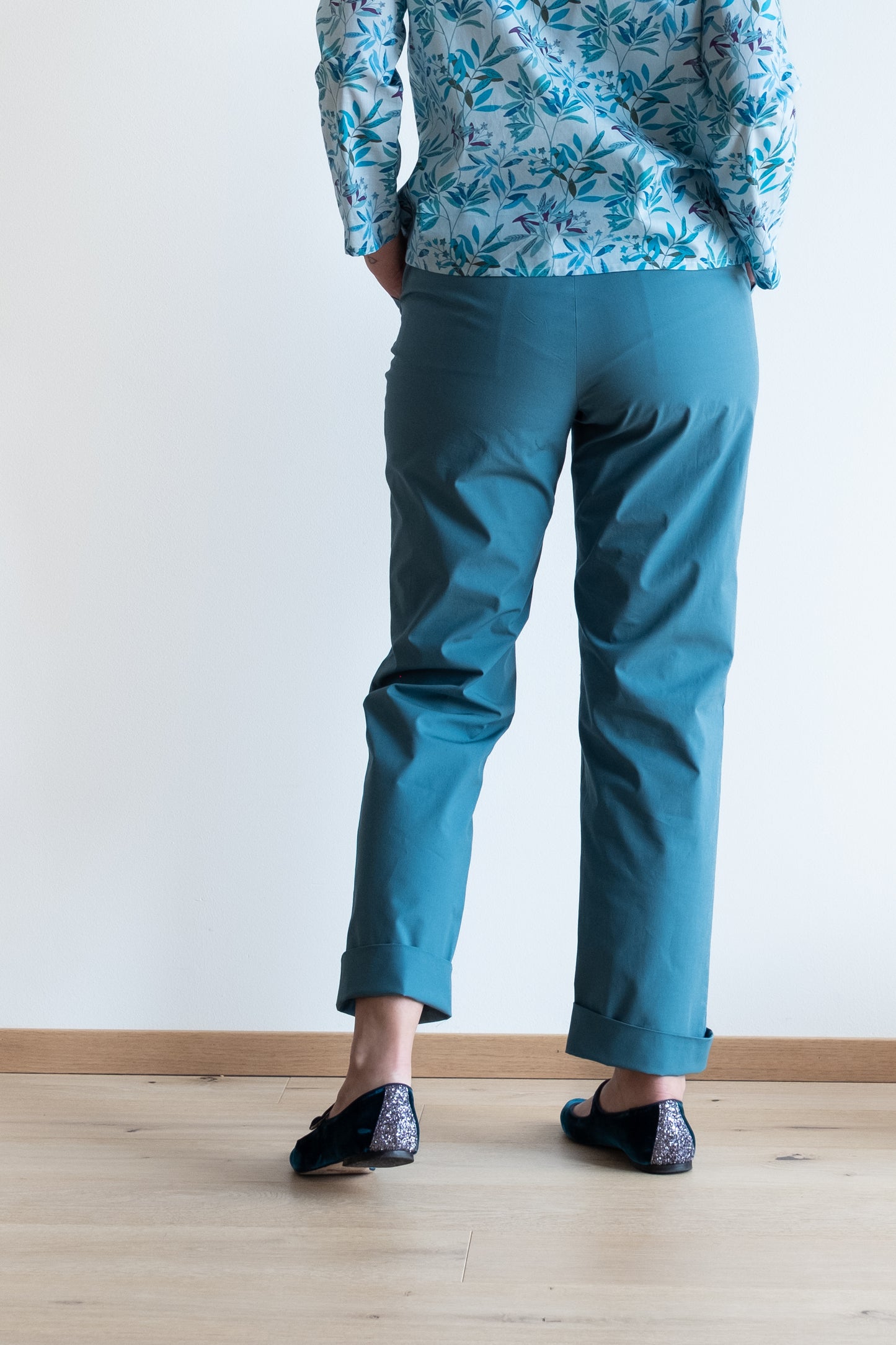 Pantaloni MIRTO * cotone croccante liscio agave * taglia M