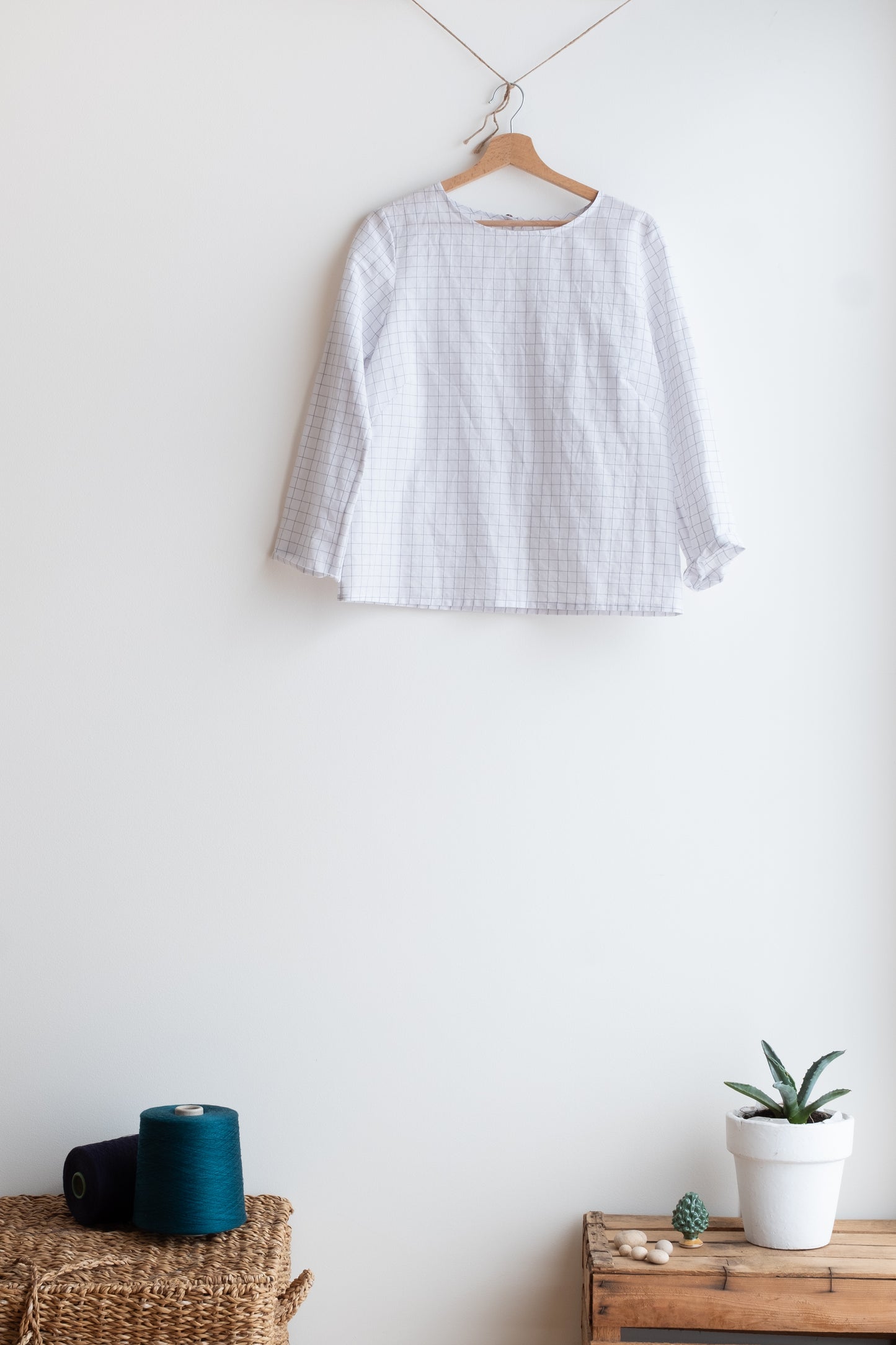 Camicia CICLAMINO * lino sottile bianco a quadretti * taglia M