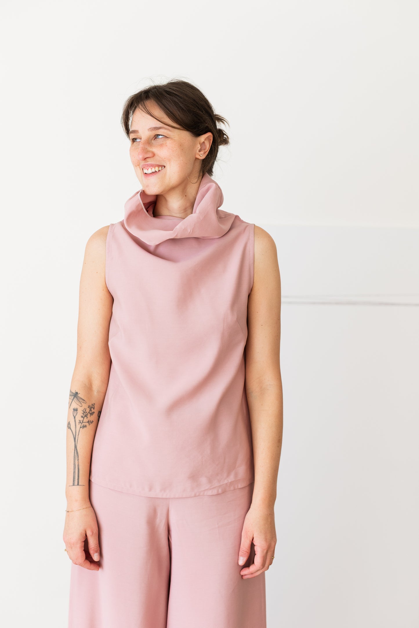 STROMBOLI ** sleeveless blouse
