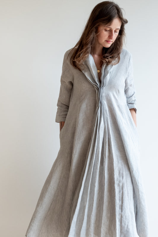 Dress ACCORDO * pearl grey thin linen