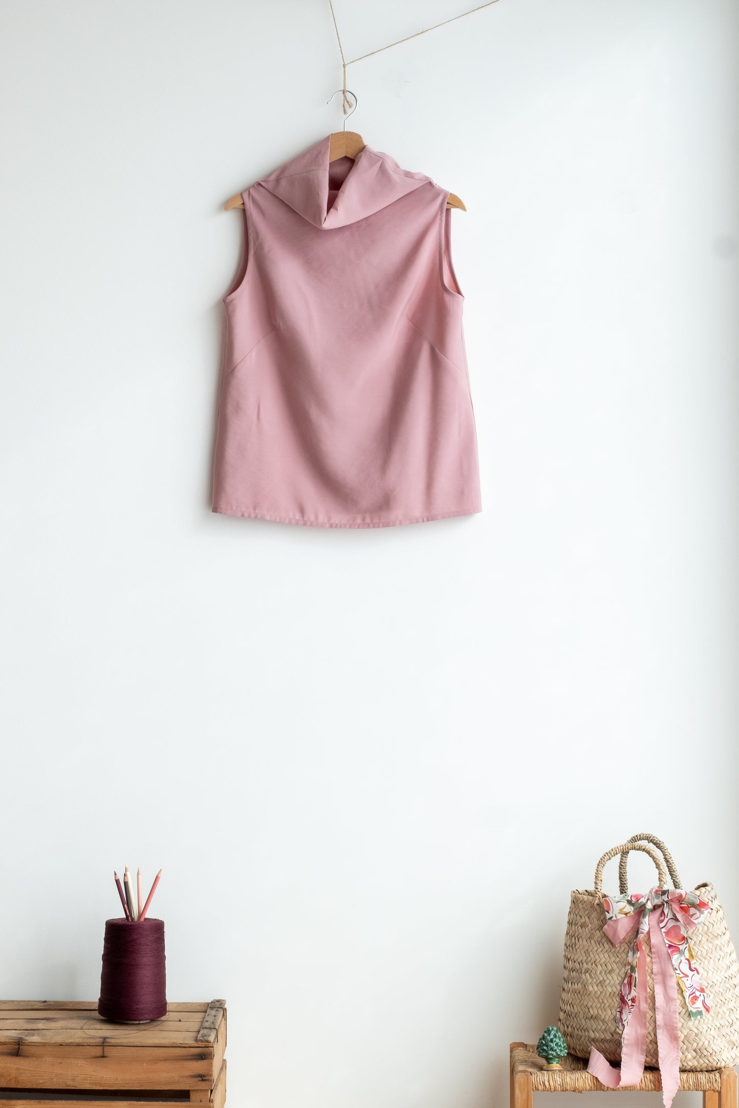 STROMBOLI ** sleeveless blouse